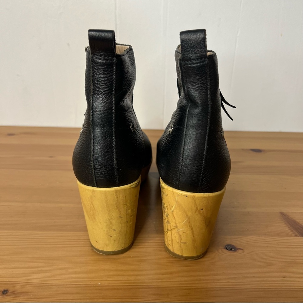 Dr. Scholl's Black Ankle Boots with Tan Sole - Picture 5 of 10